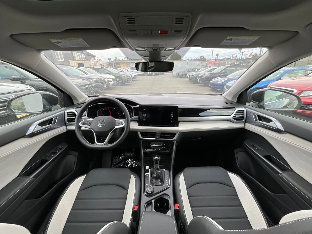 New 2025 Volkswagen Taos SEL AWD/4WD image 14