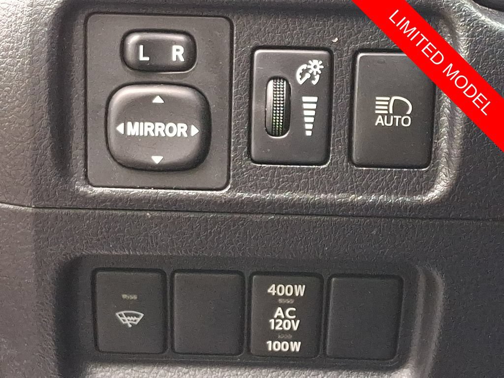 Used 2021 Toyota 4Runner Limited AWD/4WD image 27