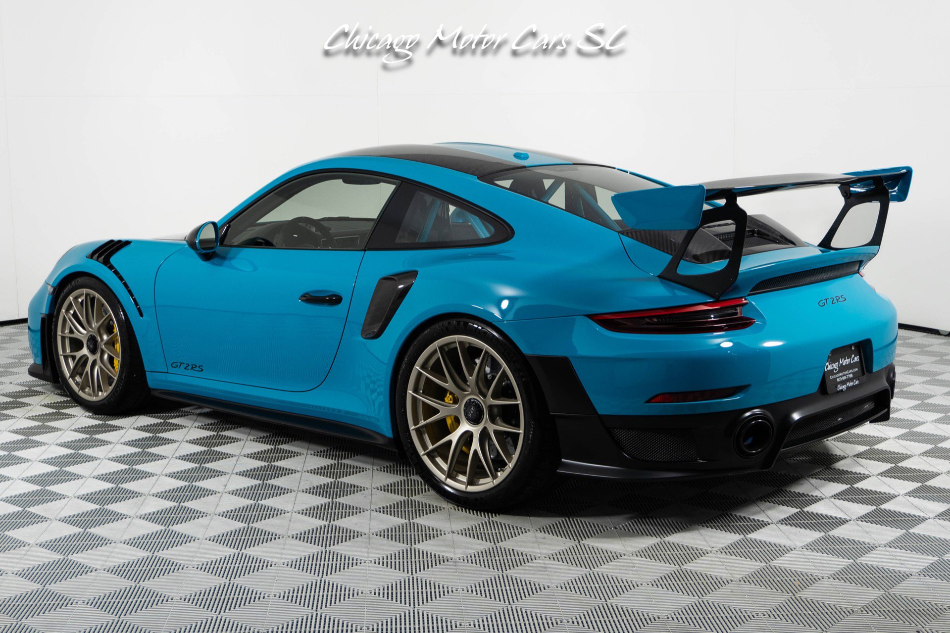 Used 2018 Porsche 911 GT2 RS RWD image 24