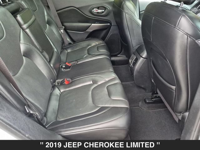 Used 2019 Jeep Cherokee Limited AWD/4WD image 31
