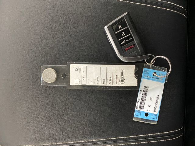 Used 2023 Acura MDX SH-AWD w/ Technology Package image 31