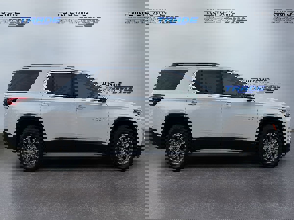 Used 2023 Chevrolet Traverse LT image 4