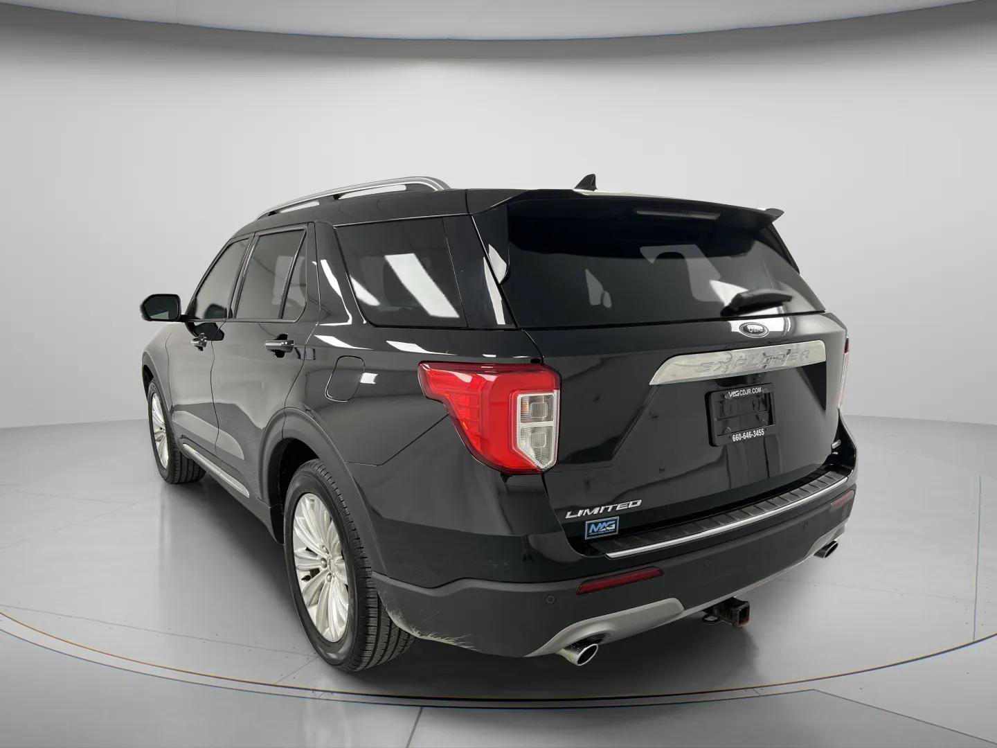 Used 2020 Ford Explorer Limited AWD/4WD image 6