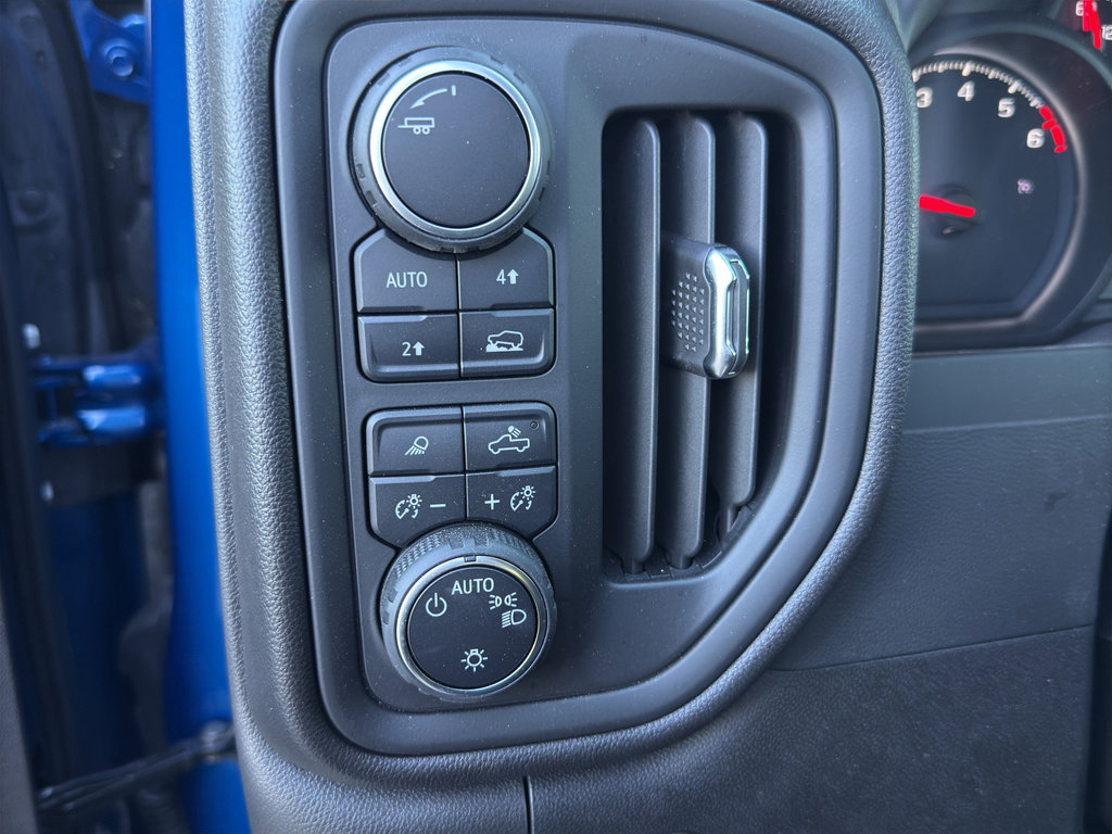 New 2025 Chevrolet Silverado 1500 W/T w/ WT Value Package AWD/4WD image 16