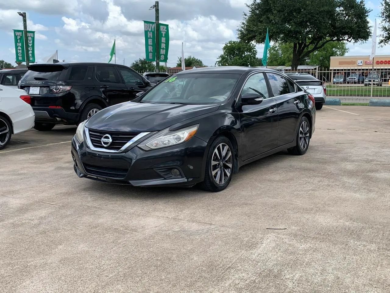 Used 2016 Nissan Altima 2.5 SL w/ 2.5 Technology Package FWD image 4