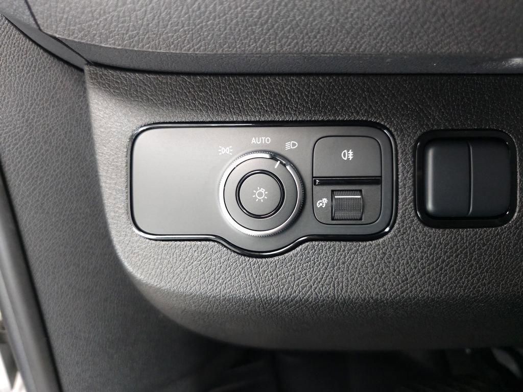 Used 2026 Mercedes-Benz Sprinter 2500 image 9