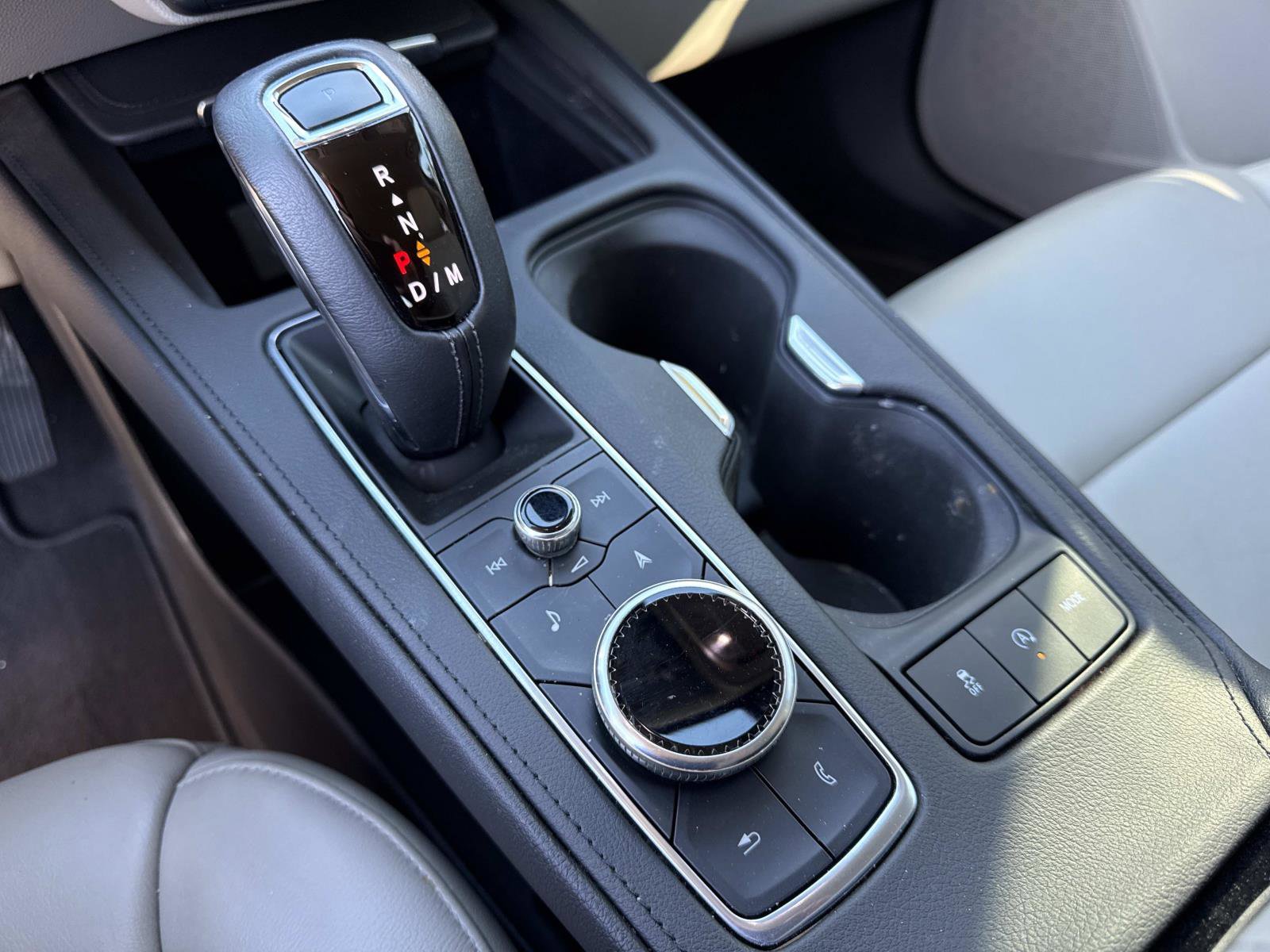 Used 2019 Cadillac XT4 Premium Luxury w/ Technology Package image 28