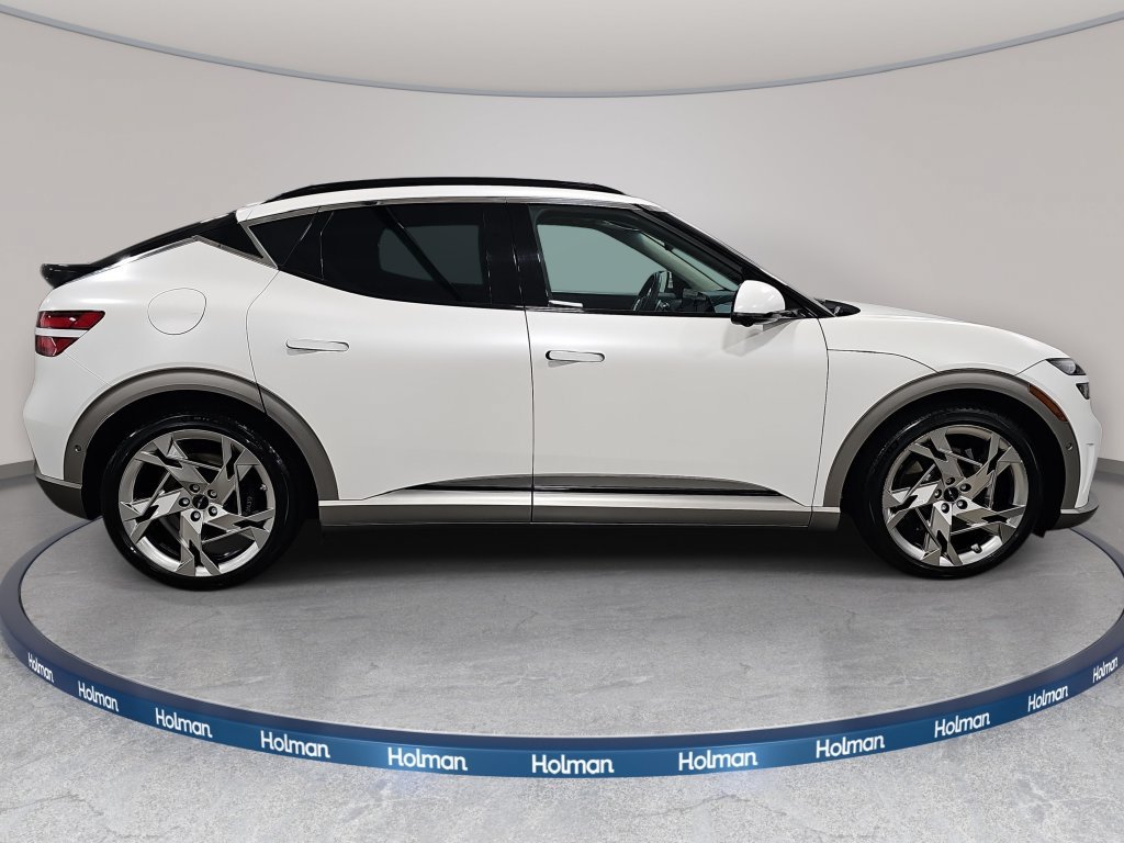 Used 2024 Genesis GV60 Performance AWD/4WD image 5