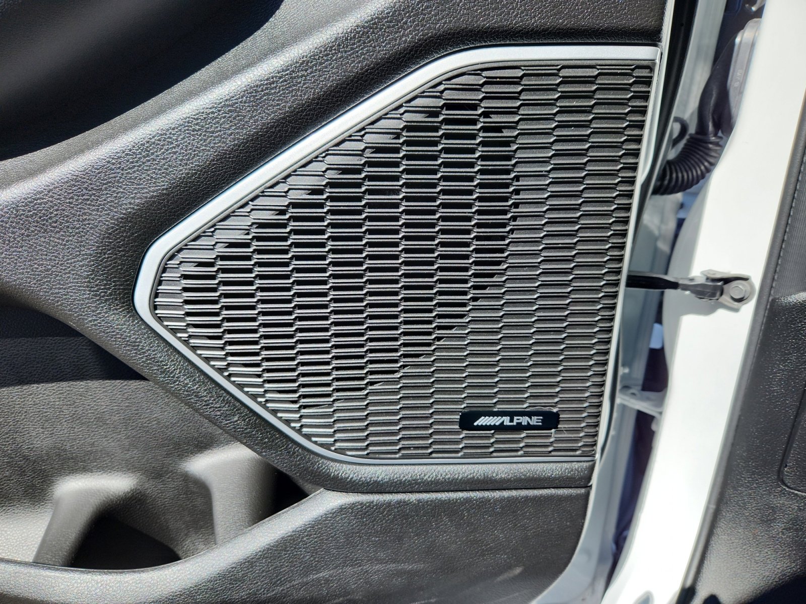 Used 2024 Jeep Grand Cherokee Trailhawk w/ Advanced Protech Group II image 27