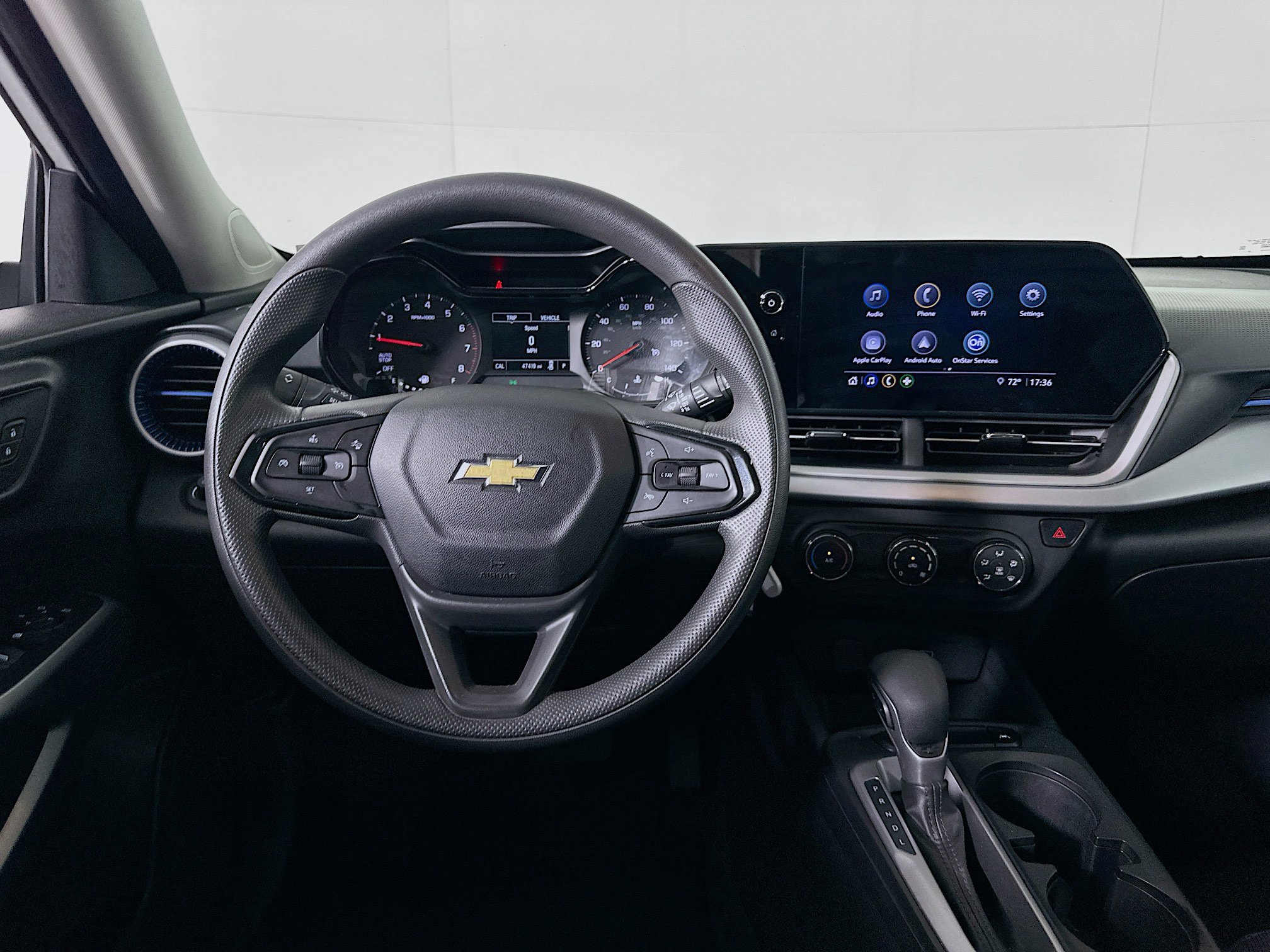 Used 2024 Chevrolet Trax LS FWD image 17