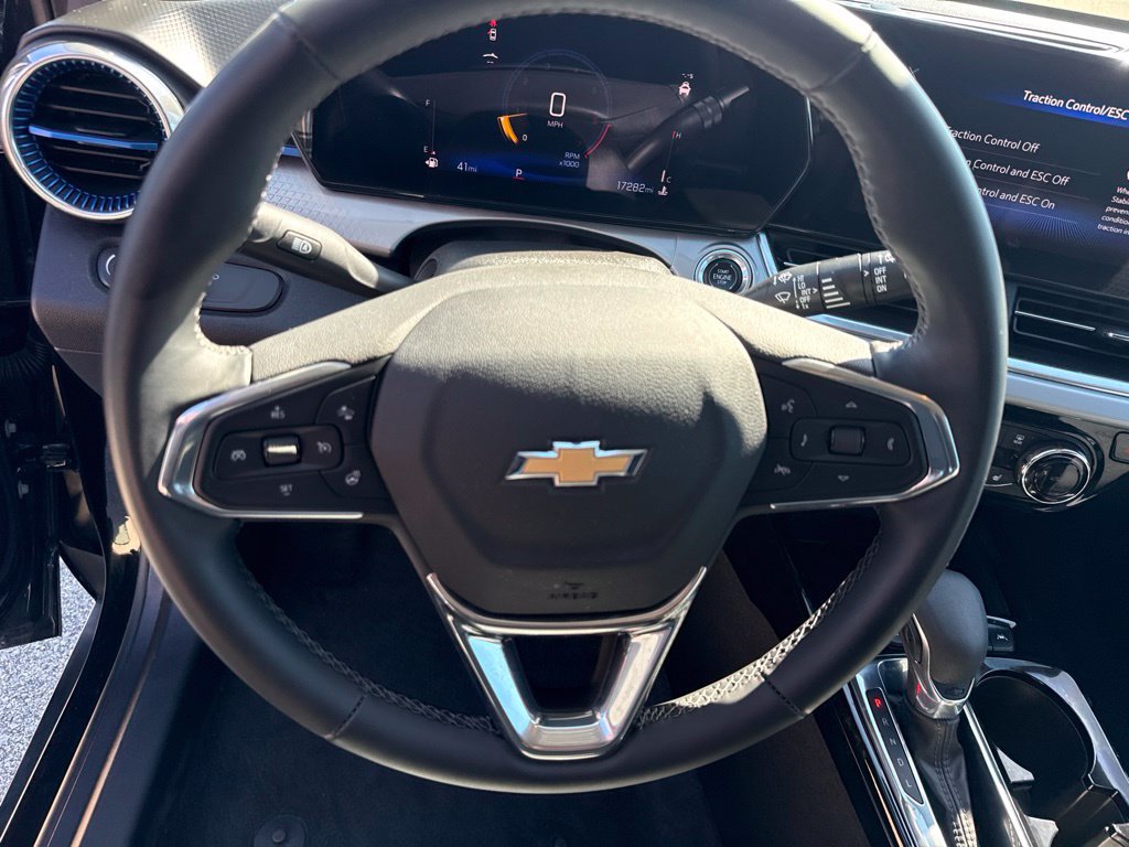 Certified 2024 Chevrolet Trax LT w/ Driver Confidence Package FWD image 7
