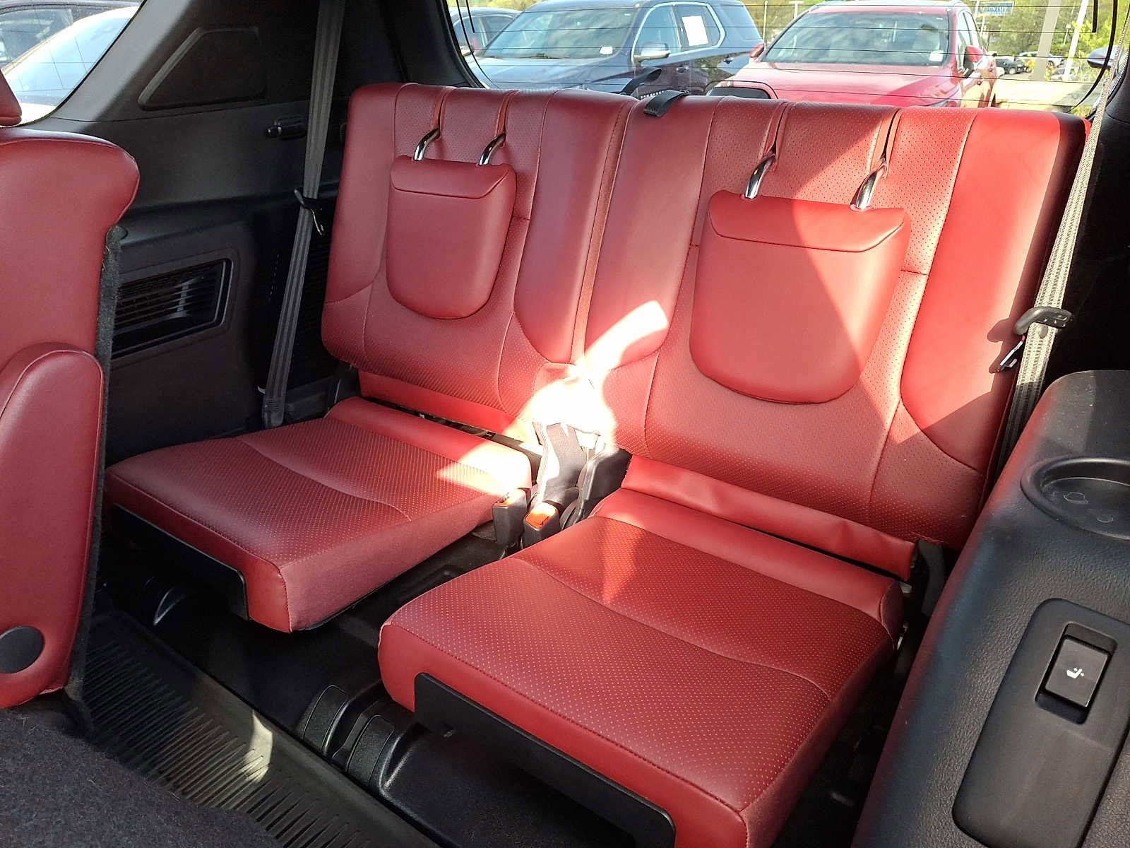 Certified 2022 Lexus GX 460 Luxury w/ Sport Design Package AWD/4WD image 10