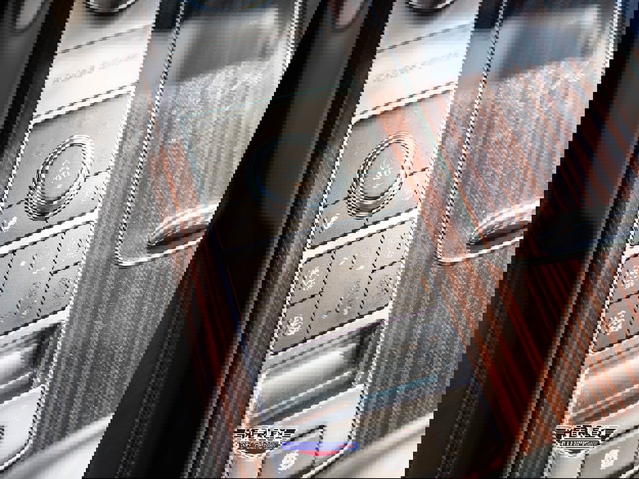 Used 2016 Land Rover Range Rover Holland & Holland image 38