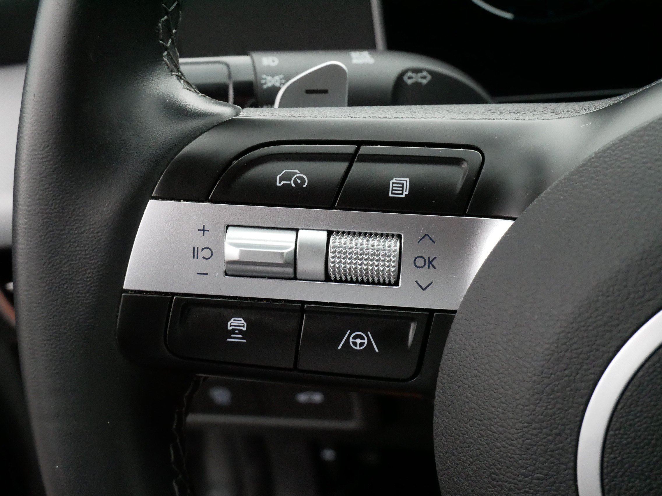 Used 2024 Hyundai Sonata SEL w/ Convenience Package FWD image 26