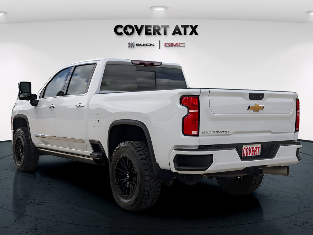 Used 2024 Chevrolet Silverado 2500 High Country w/ Technology Package AWD/4WD image 6