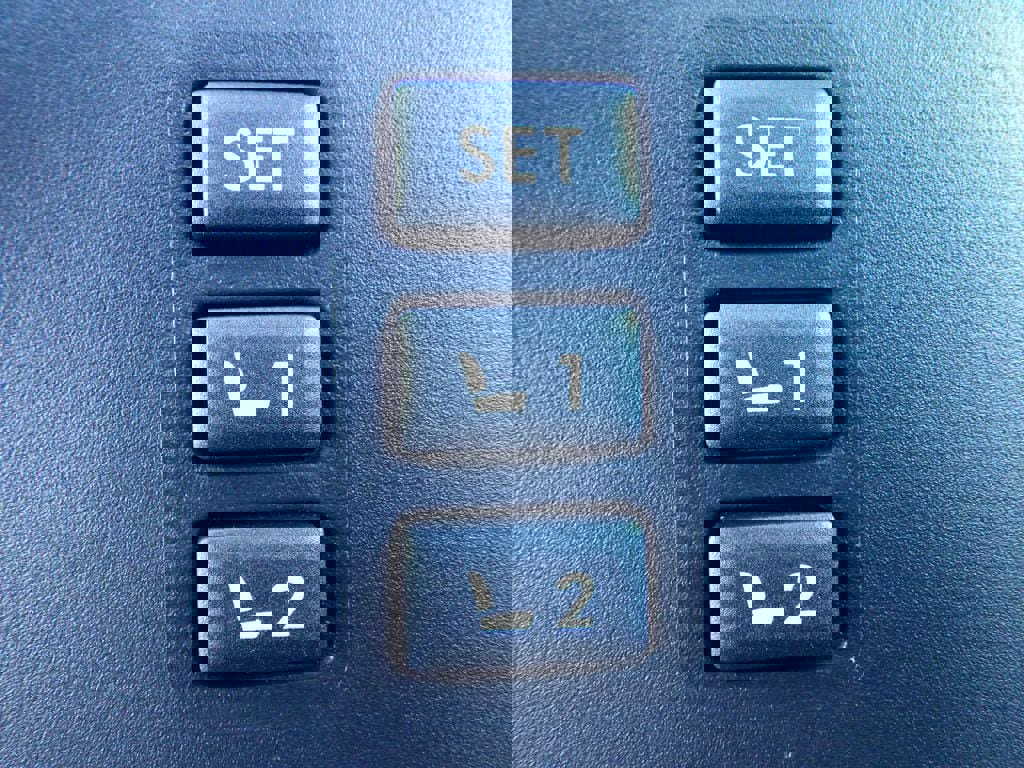 Used 2025 Subaru Ascent Limited w/ Popular Package #2 image 14