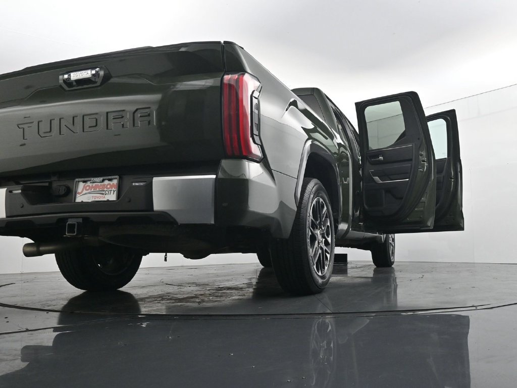 Used 2022 Toyota Tundra Limited AWD/4WD image 44