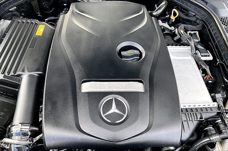 Used 2018 Mercedes-Benz C 300 Sedan w/ Premium Package image 31