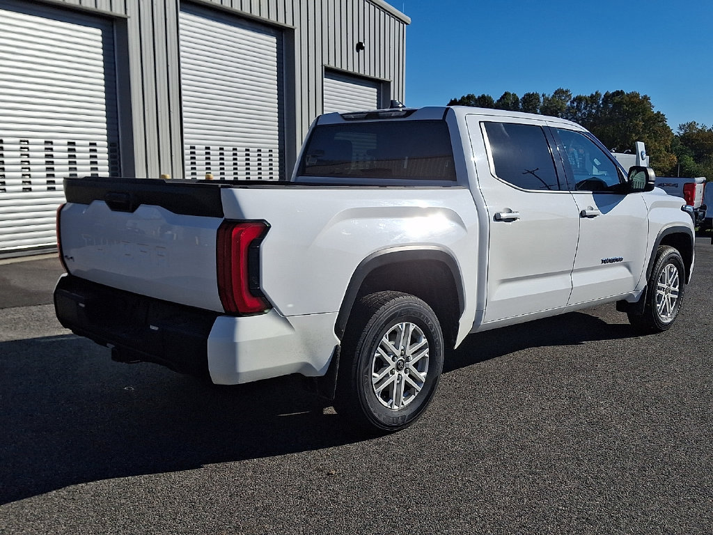 Used 2022 Toyota Tundra SR5 AWD/4WD image 6