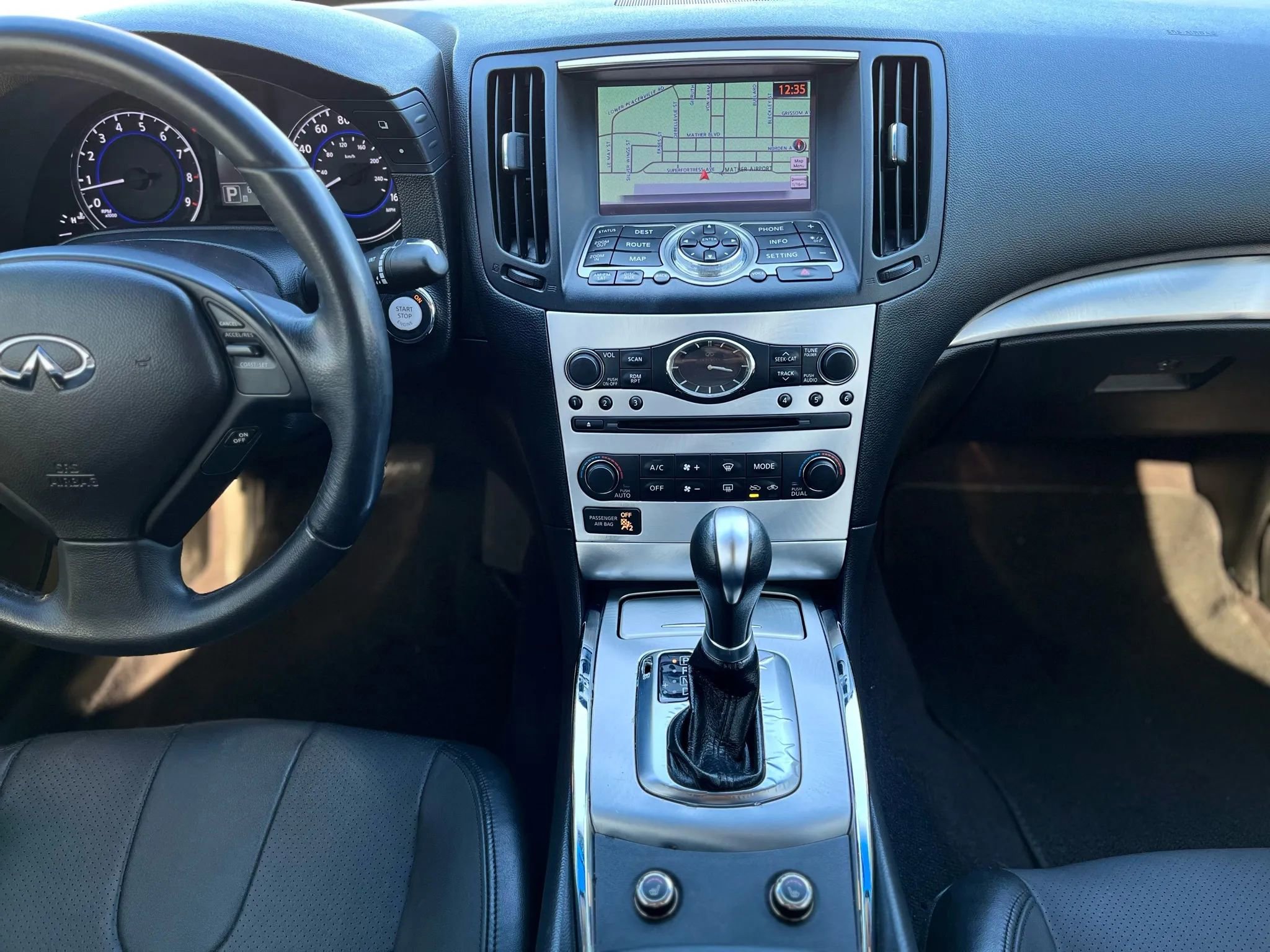 Used 2014 INFINITI Q60 Journey w/ Premium Package image 17