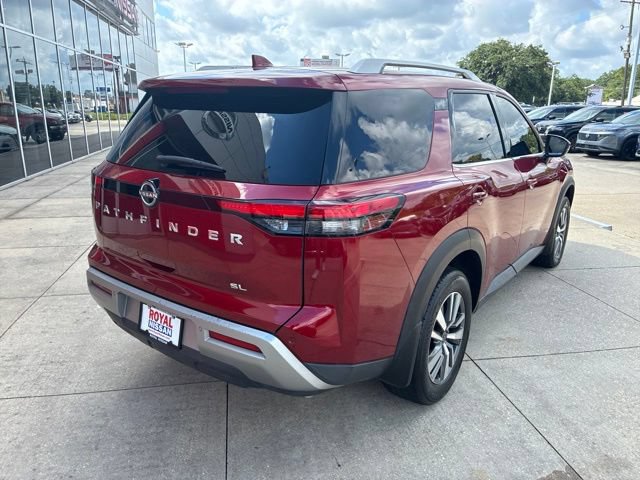 Used 2024 Nissan Pathfinder SL FWD image 7