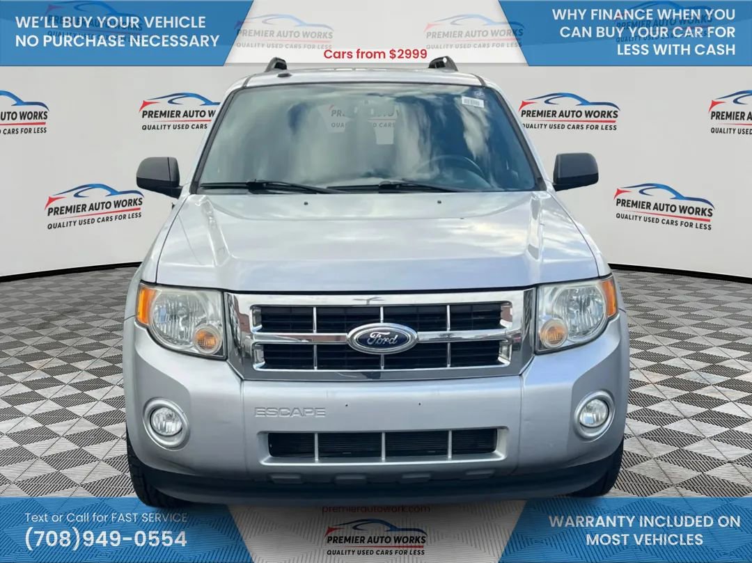 Used 2010 Ford Escape XLT image 2