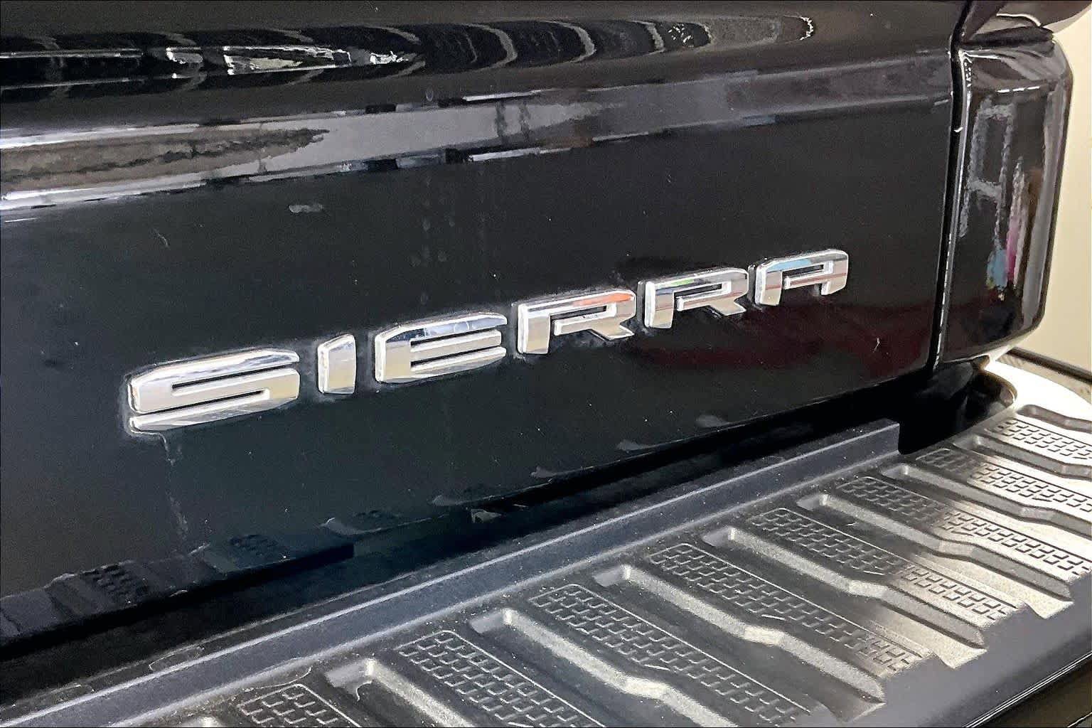 Used 2025 GMC Sierra 1500 Denali w/ Denali Reserve Package AWD/4WD image 30