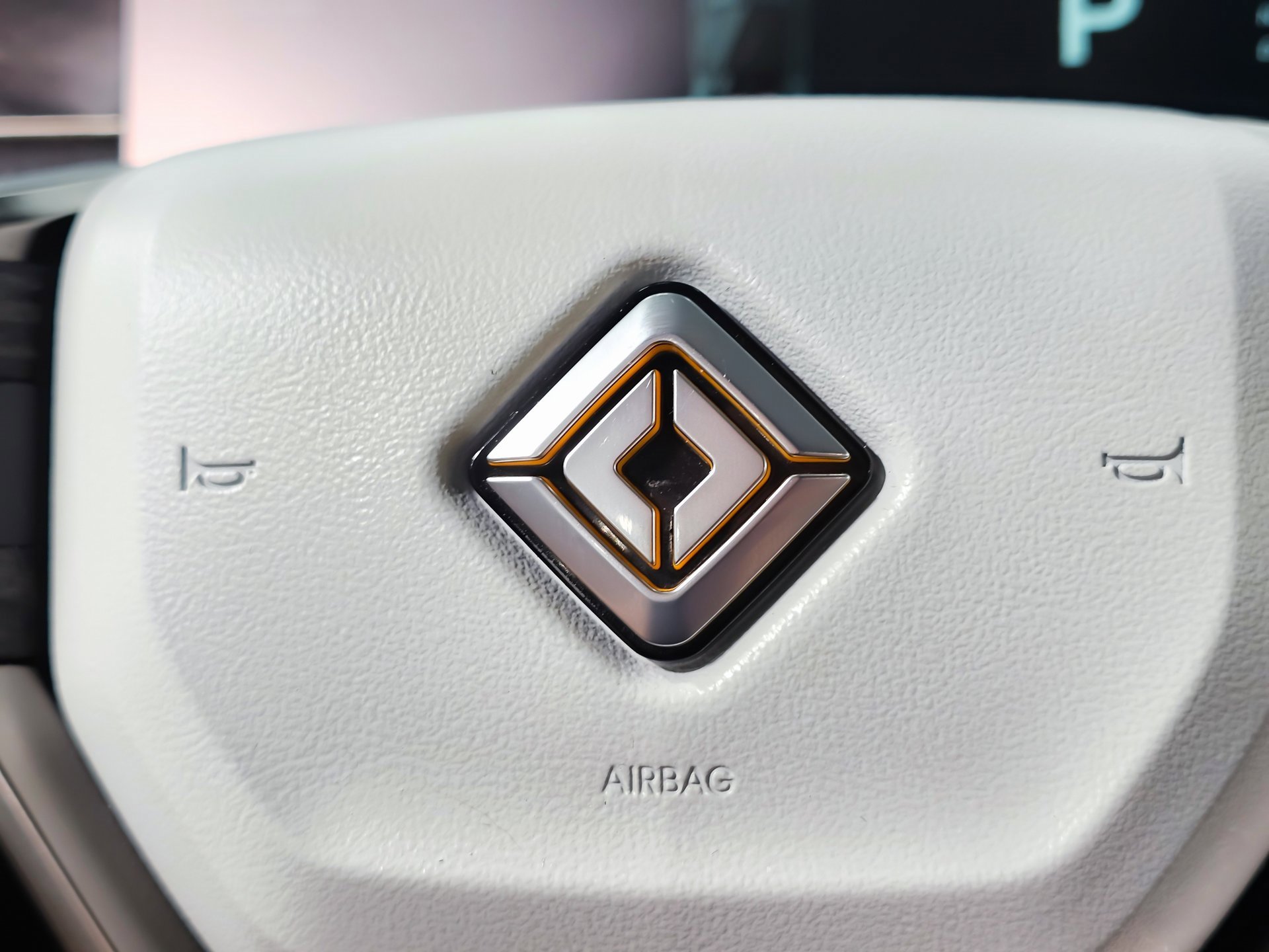 Used 2022 Rivian R1T Adventure image 45