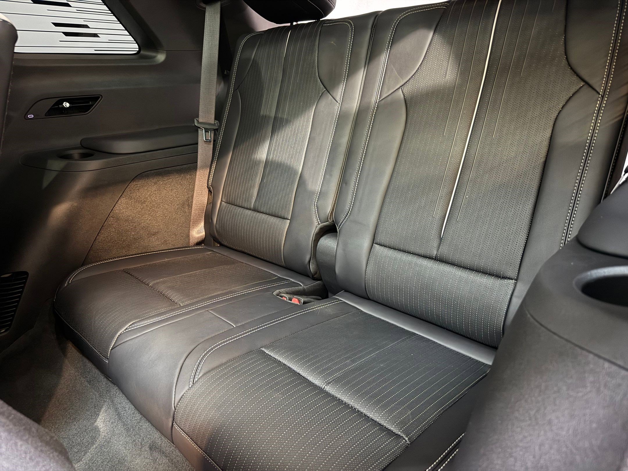 New 2026 Cadillac Vistiq Sport w/ LPO, Floor Liner Package image 45