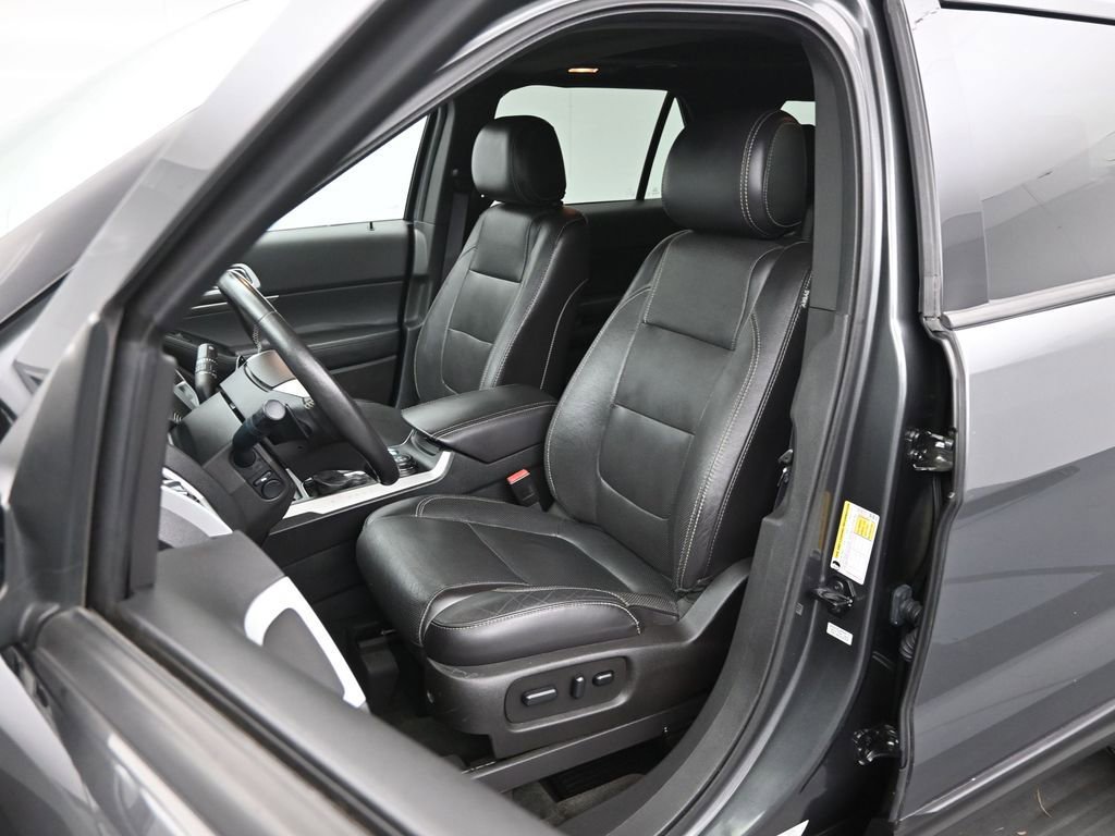 Used 2015 Ford Explorer Sport w/ Equipment Group 401A image 8