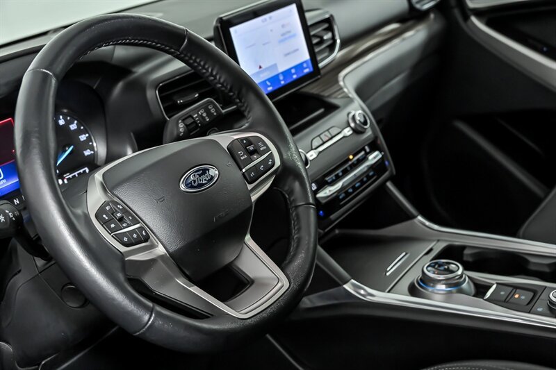 Used 2020 Ford Explorer Limited AWD/4WD image 19