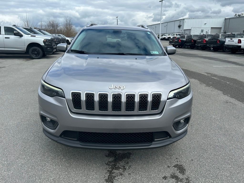 Used 2019 Jeep Cherokee Latitude Plus w/ Comfort/Convenience Group image 3