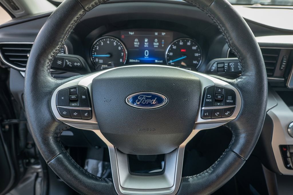 Used 2022 Ford Explorer XLT w/ Equipment Group 202A image 29