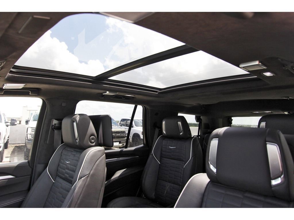 New 2026 Cadillac Escalade V AWD/4WD image 25