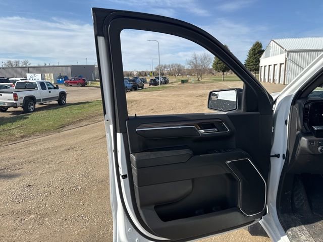 Used 2024 Chevrolet Silverado 1500 RST image 11