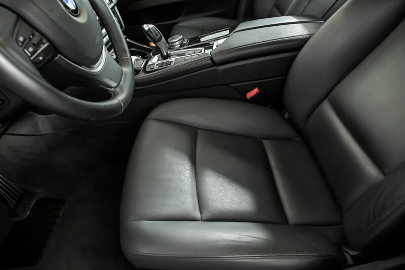 Used 2015 BMW 528i xDrive Sedan AWD/4WD image 16
