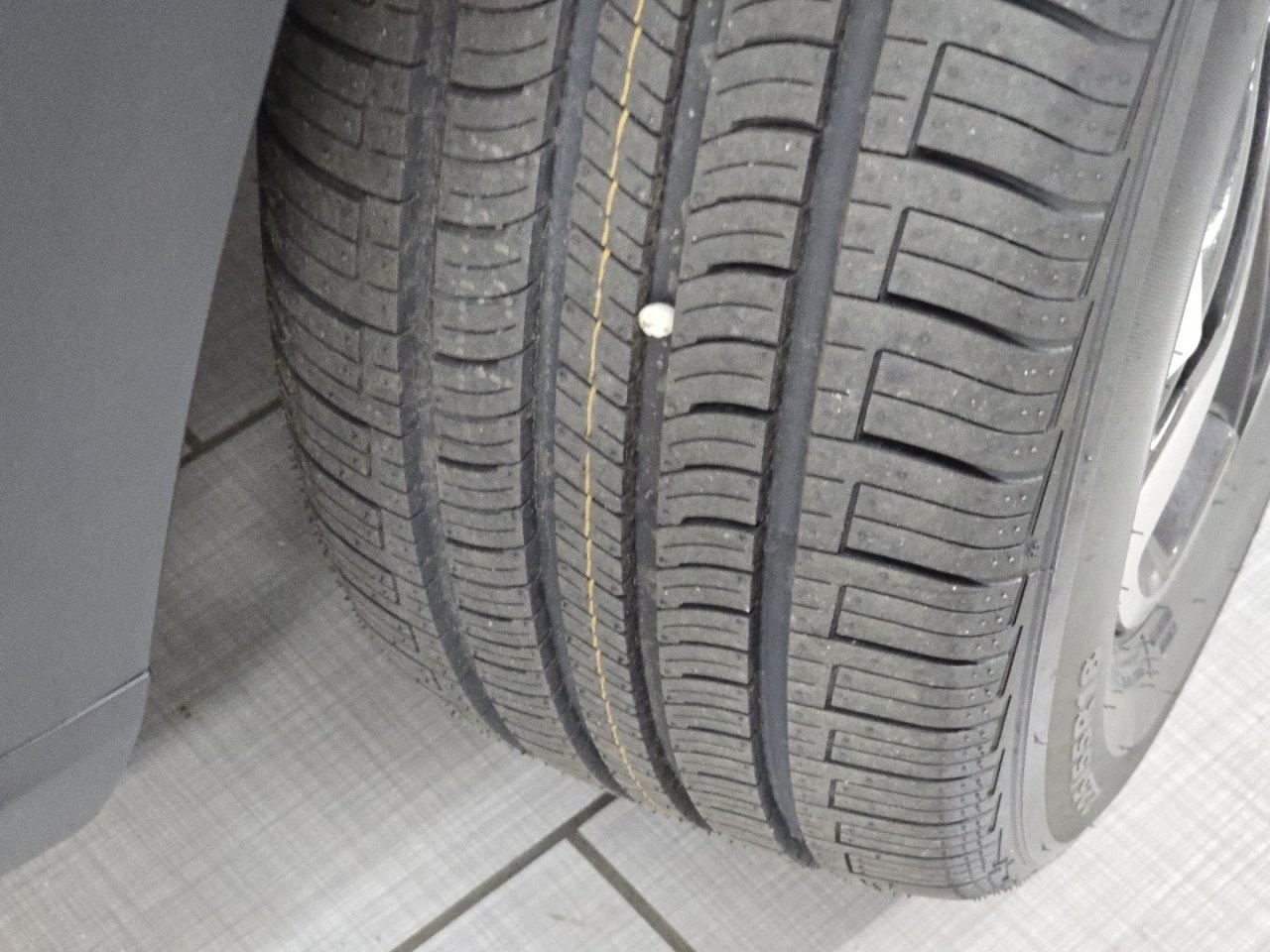 Used 2024 Chevrolet Trax RS FWD image 10