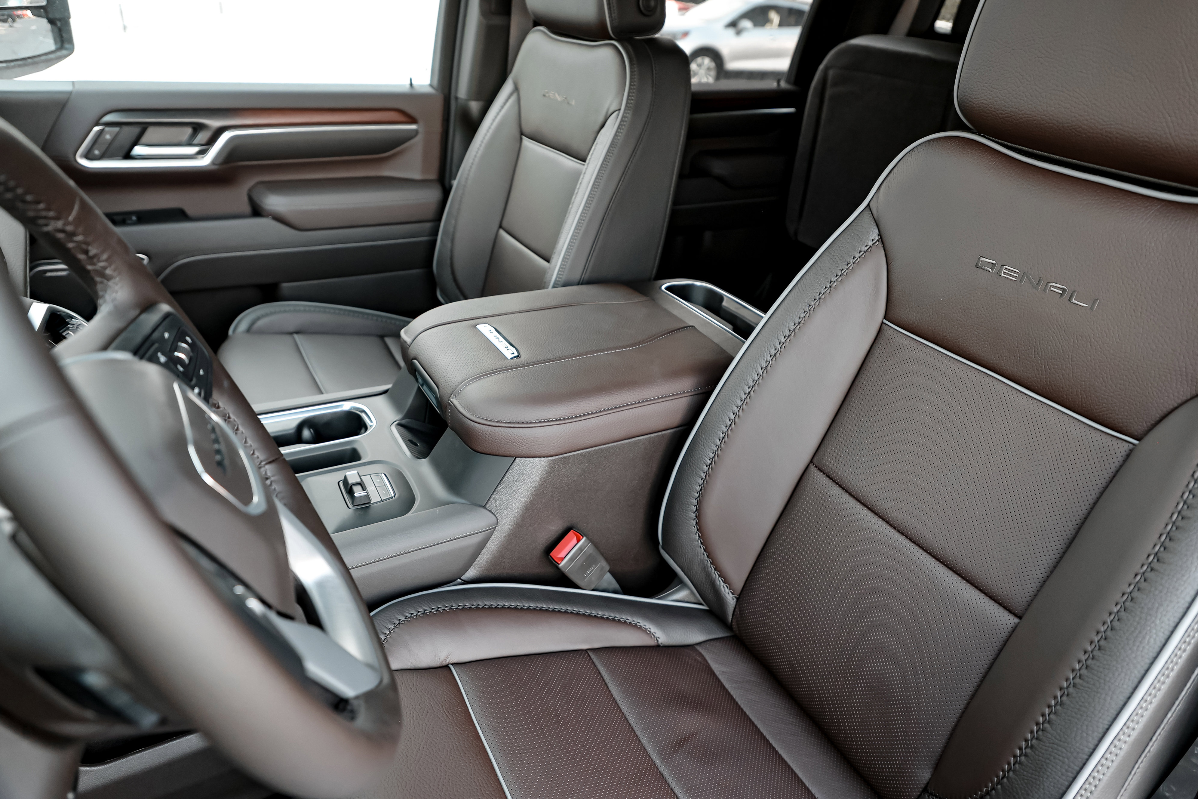 New 2026 GMC Sierra 2500 Denali w/ Denali Reserve Package image 13