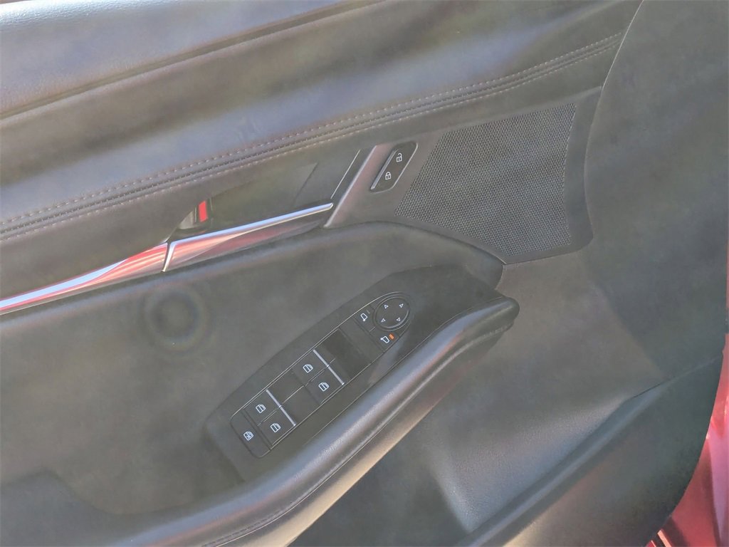 Used 2025 MAZDA MAZDA3 s image 13