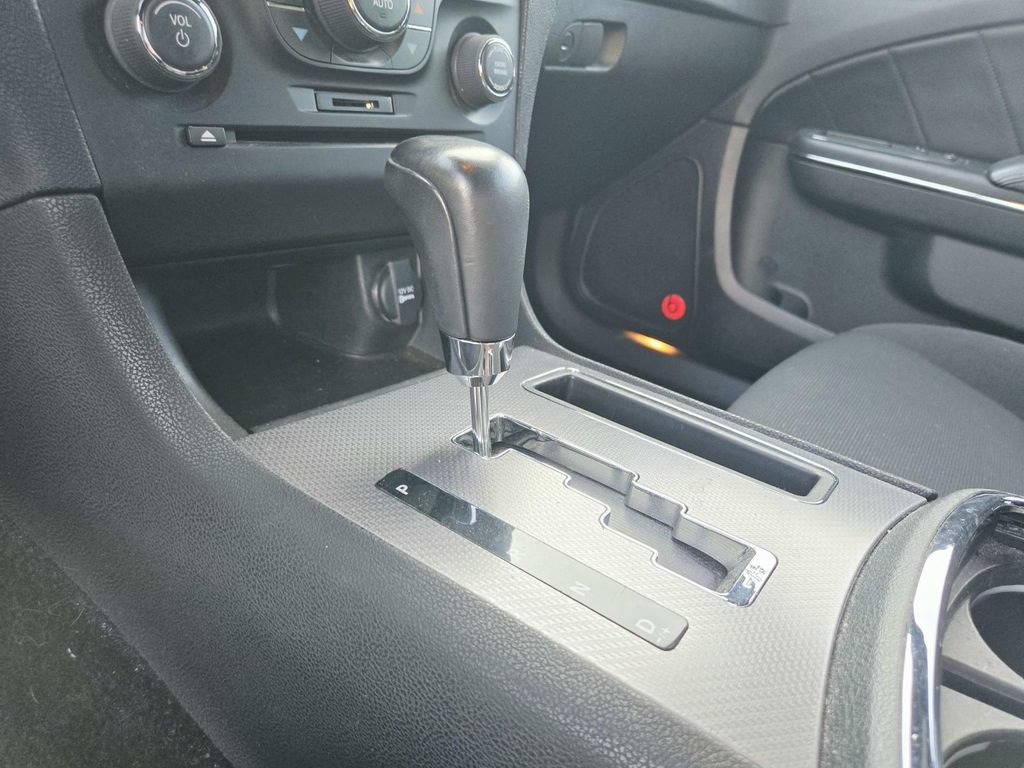 Used 2013 Dodge Charger R/T w/ Blacktop Pkg RWD image 20