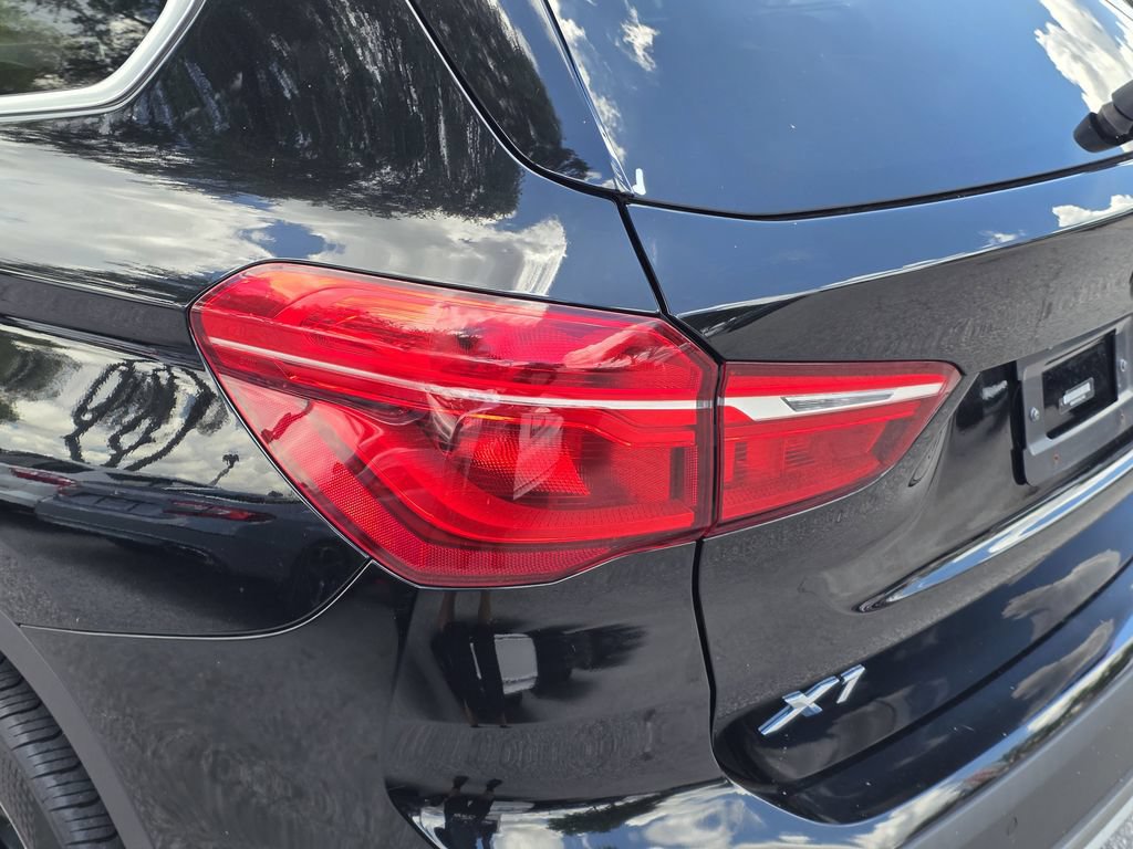 Used 2019 BMW X1 xDrive28i w/ Convenience Package AWD/4WD image 7