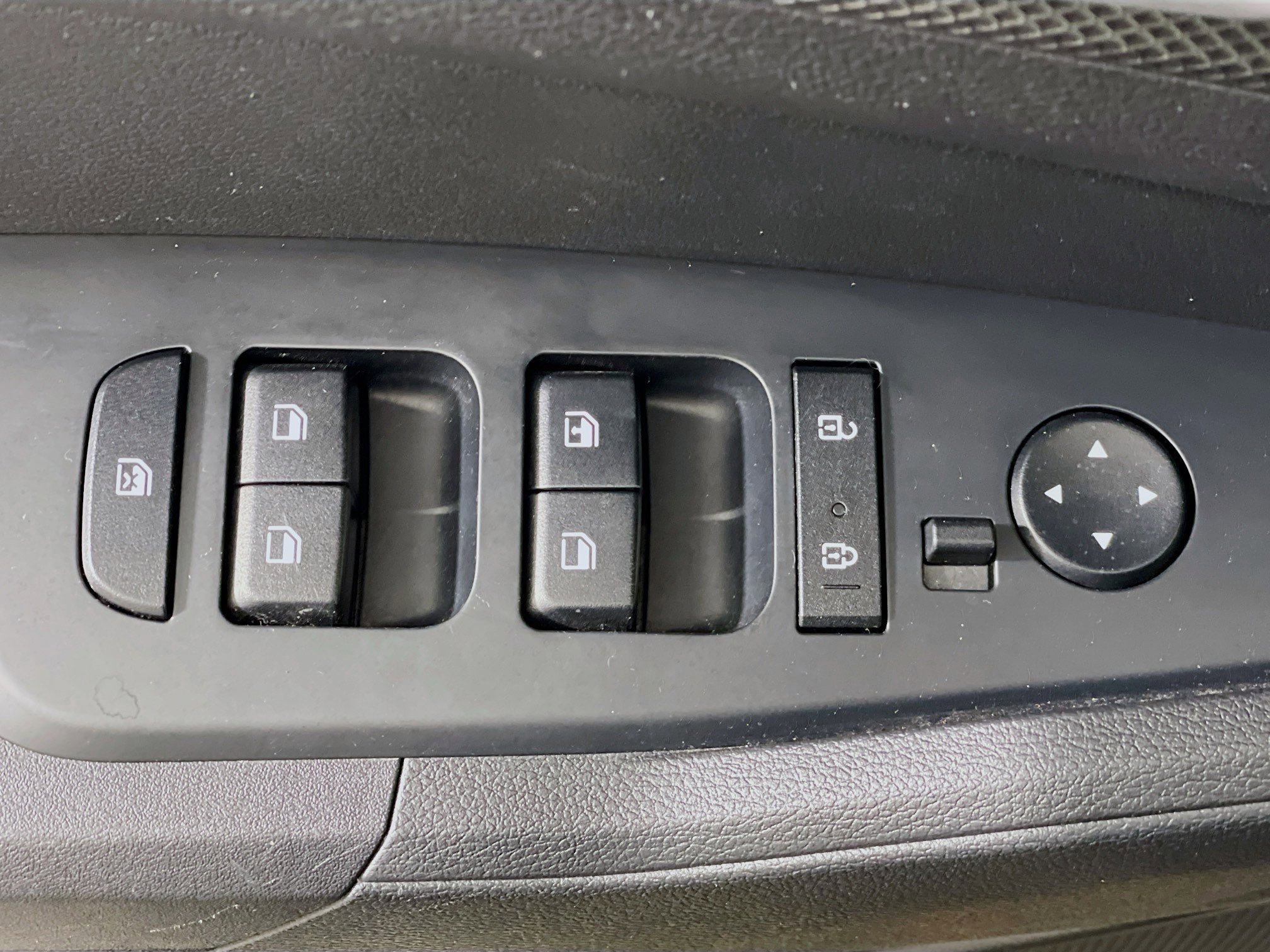 Used 2024 Kia Sportage LX image 15