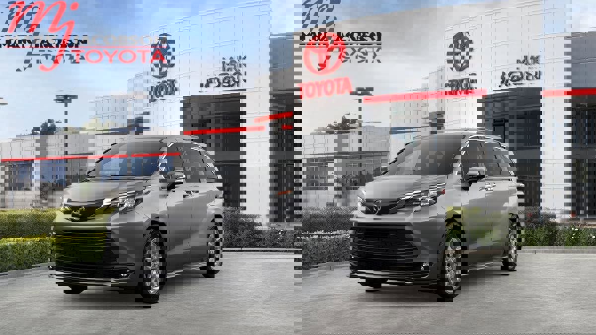 New 2026 Toyota Sienna XLE
