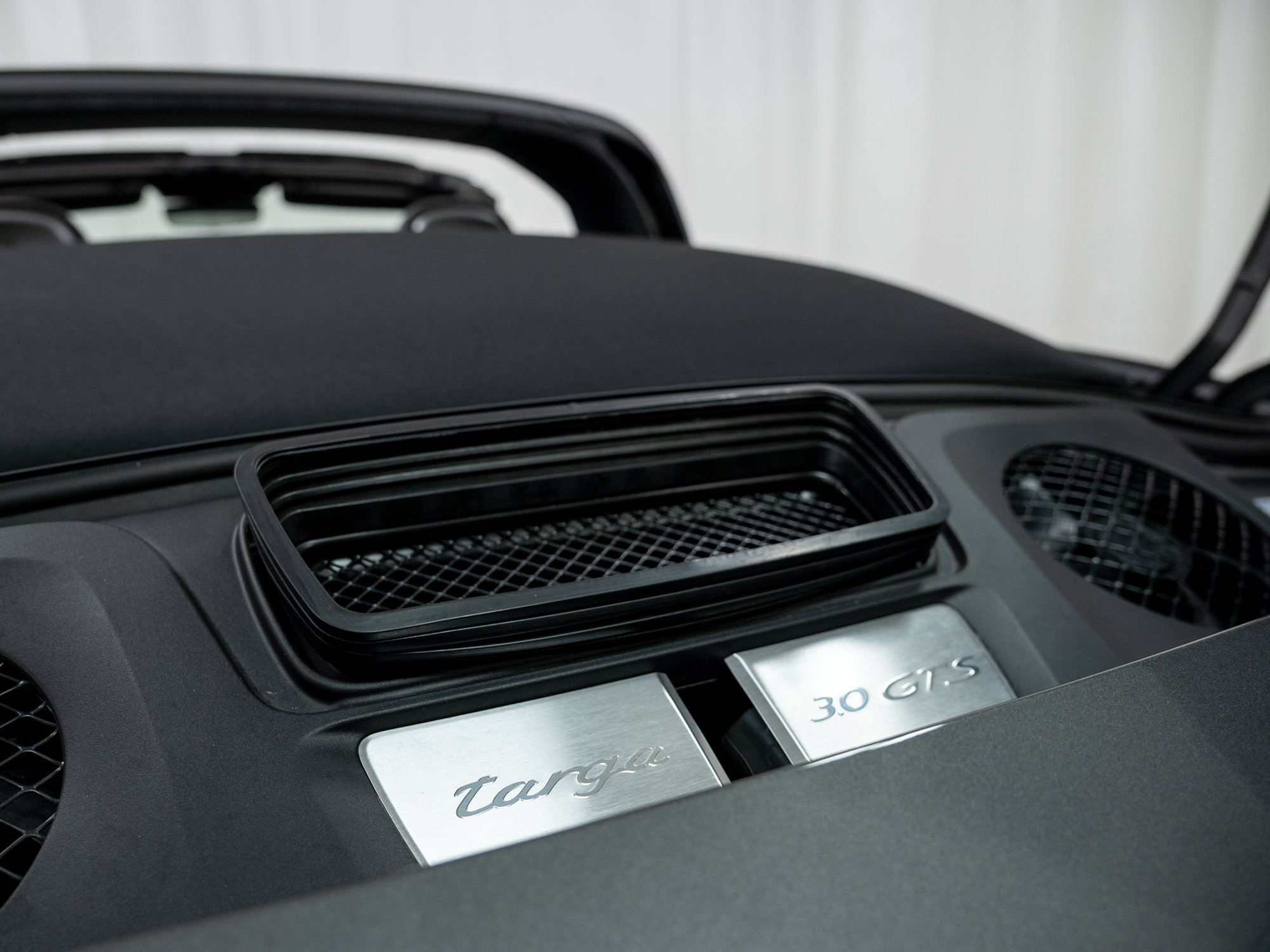 Certified 2018 Porsche 911 Targa 4 GTS AWD/4WD image 14