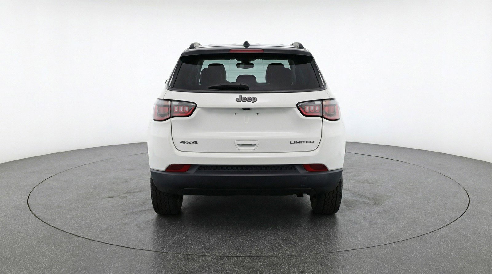 Used 2025 Jeep Compass Trailhawk image 7
