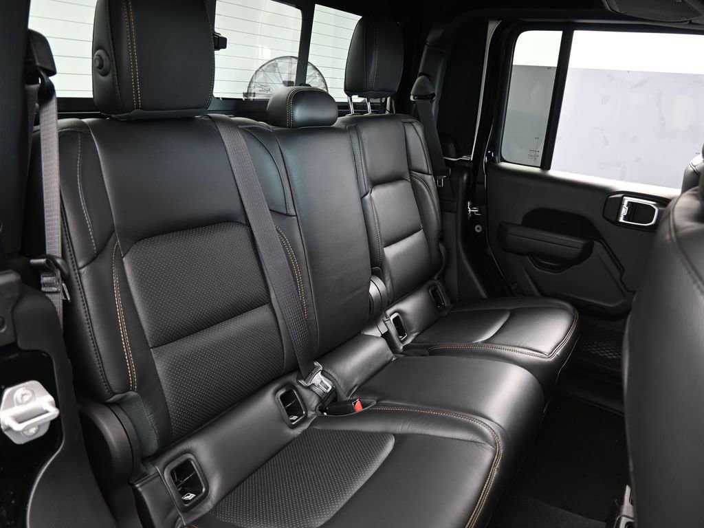 Used 2024 Jeep Gladiator Sport image 43