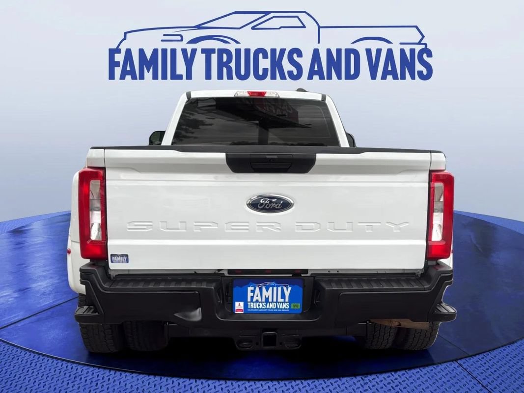 Used 2024 Ford F350 XL AWD/4WD image 4