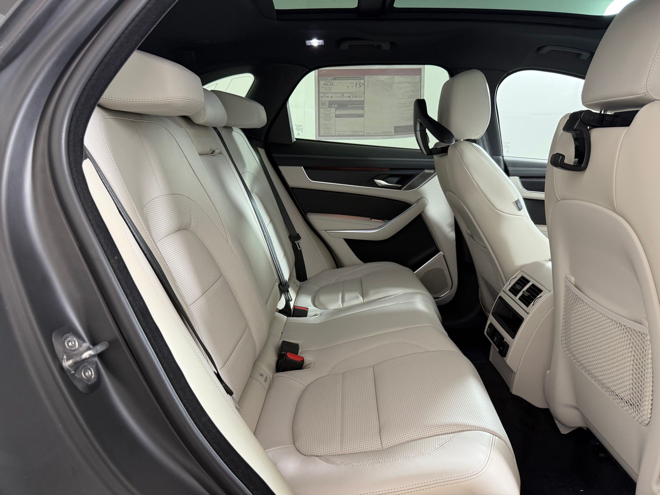New 2026 Jaguar F-PACE R-Dynamic S AWD/4WD image 27