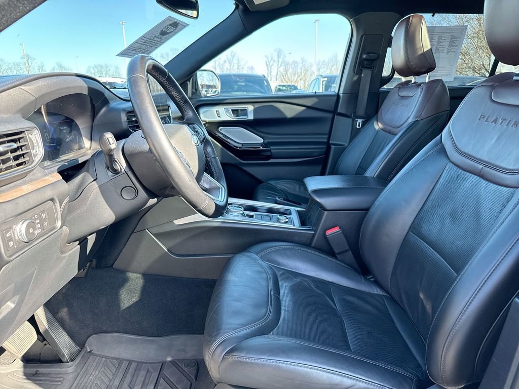 Used 2022 Ford Explorer Platinum w/ Technology Package image 21