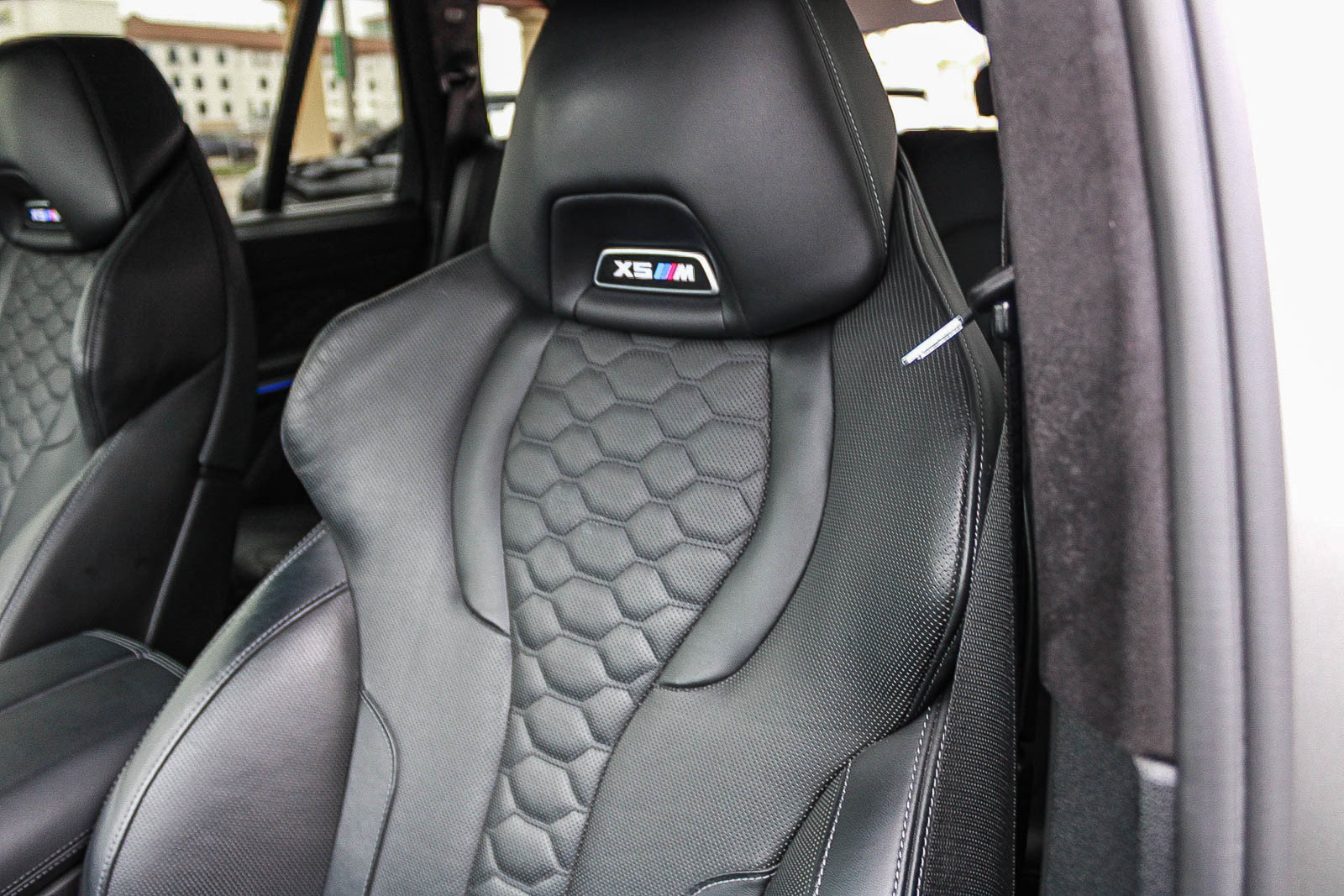 Used 2021 BMW X5 M w/ Executive Package AWD/4WD image 21